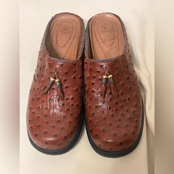 Ariat Women's Brown Leather Ostrich Print Slip On Clogs With Tassels Size 9 - Picture 4 of 11